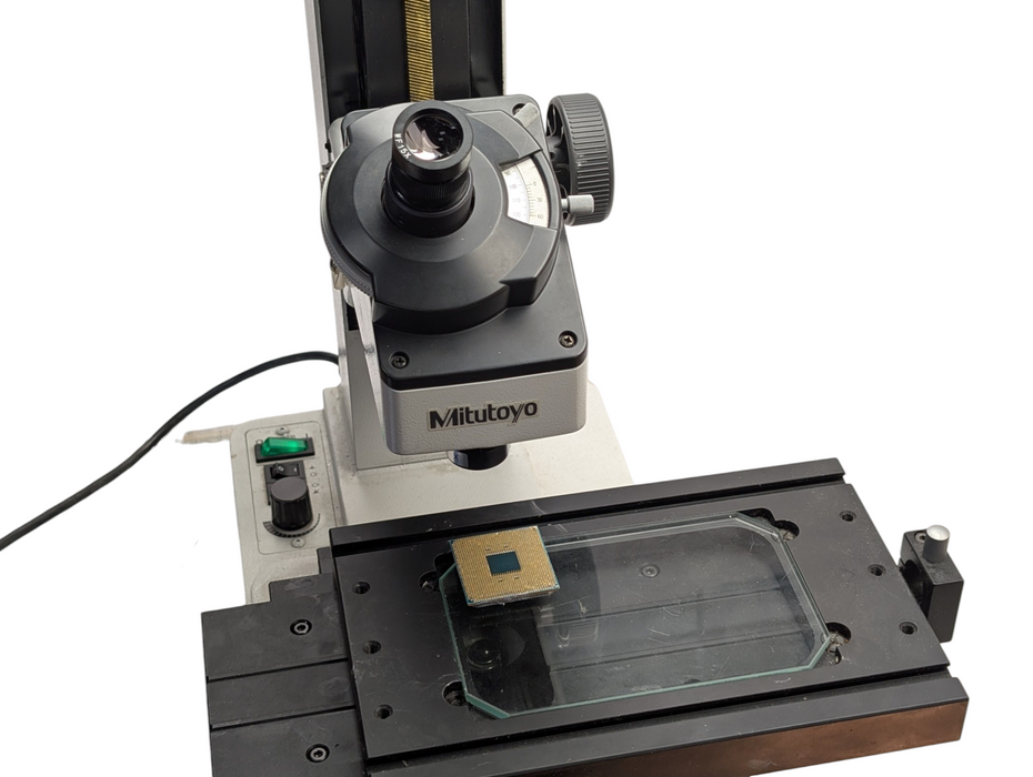 Mitutoyo Toolmakers's Microscope Model 176-812A READ  -
