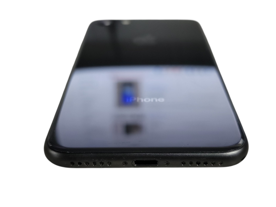 Apple iPhone 8 - 64GB - Space Gray [A1905]