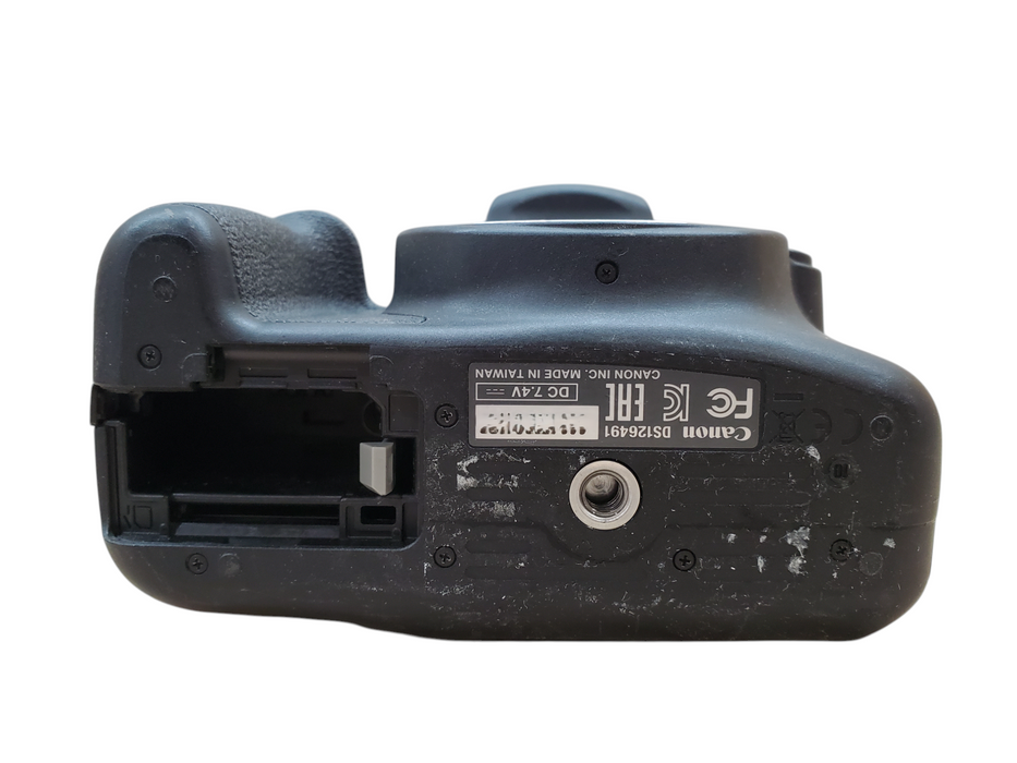 Canon EOS Rebel T5 18.0MP DSLR Camera - Body Only *READ*