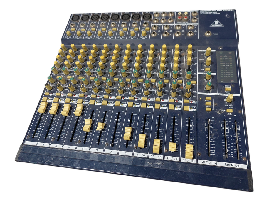 Behringer Eurorack MX 2004A =