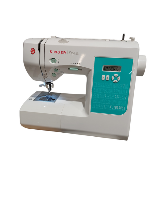 Singer Sewing Machine STYLIST Model: 7258  =