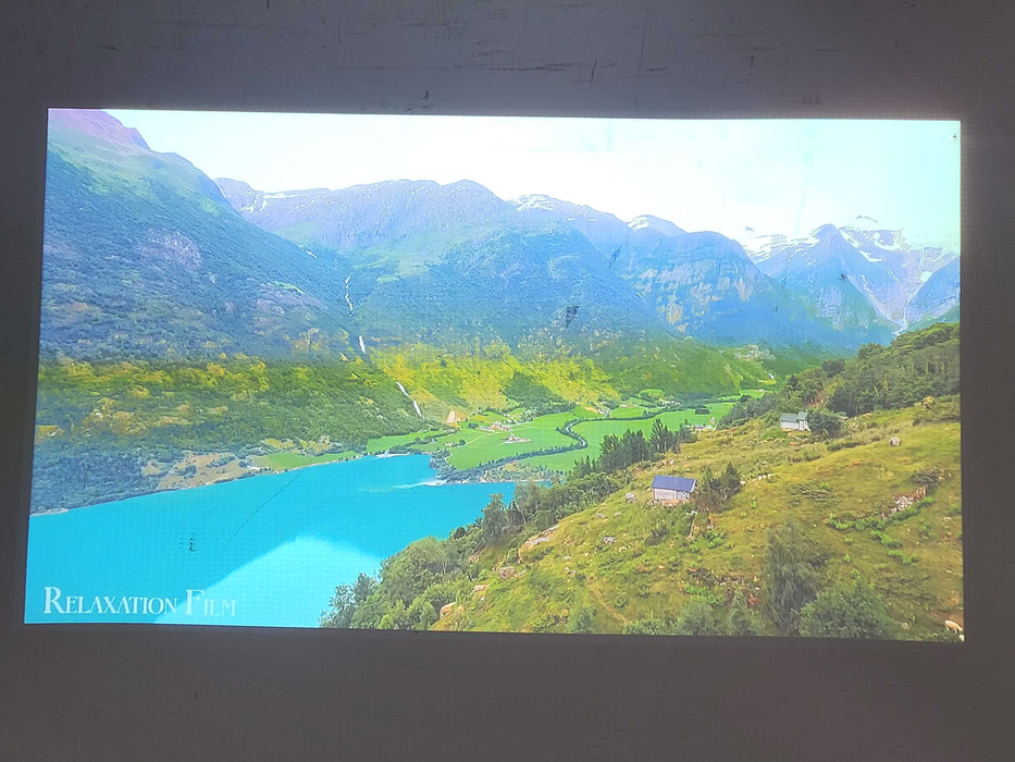 BenQ SP890 DLP HD Projector - Lamp Hours: 1332hr  $