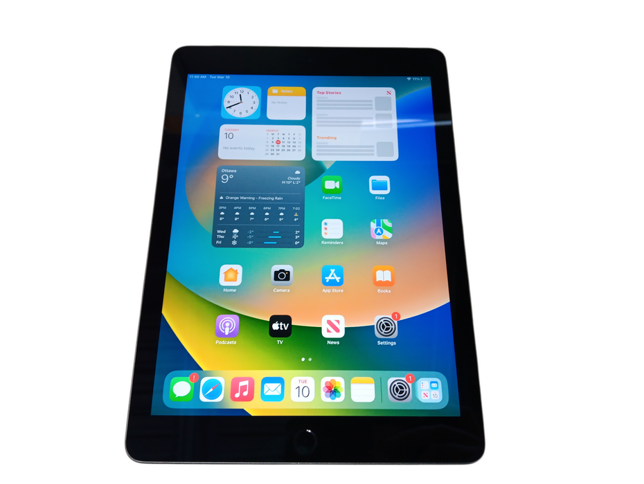Apple iPad 5th Gen - 128GB - Space Gray [A1823]