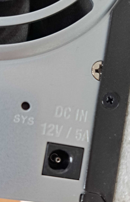 Netgear ReadyNAS 6 RND-2D RN10200 2 Bay NAS| No HDD