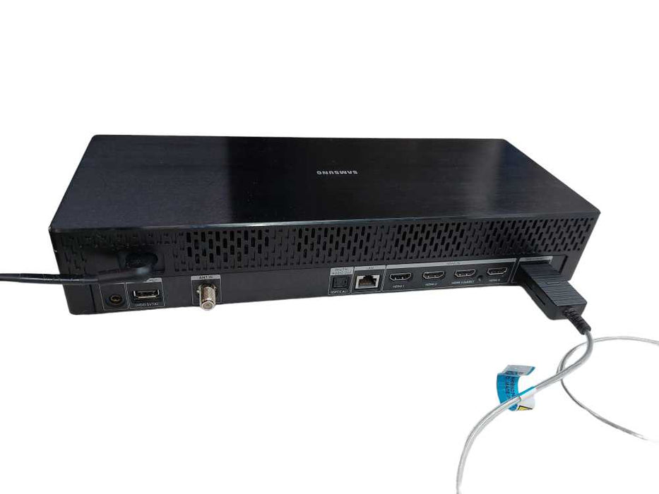 Samsung One Connect Box Model: SOC1001A  =