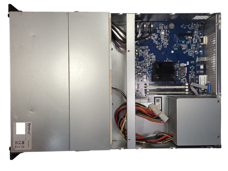 Synology RS2418+ 12-bay NAS RackStation (Diskless) READ  !