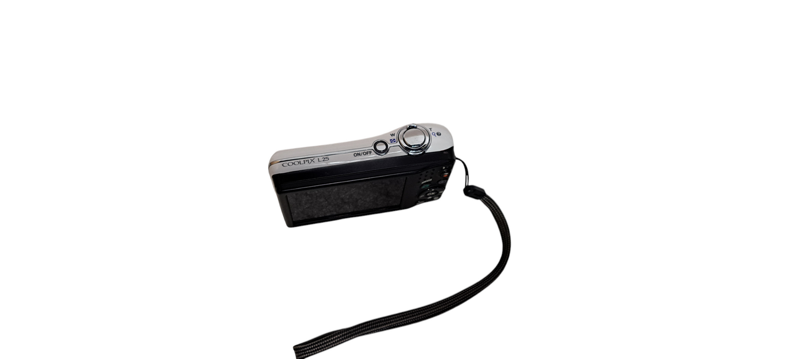 Nikon Coolpix L25 White Digital Camera