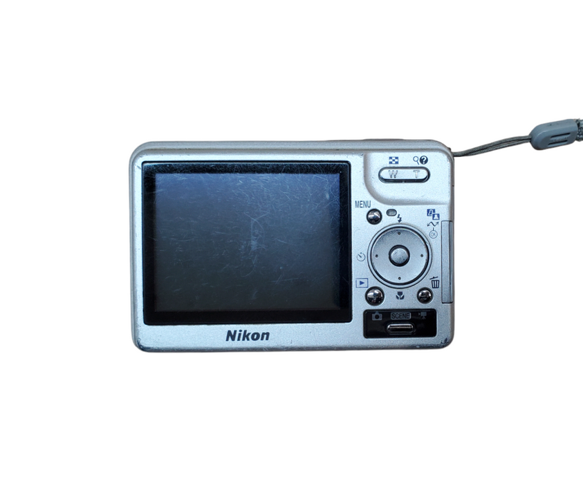 Nikon Coolpix S2 | 5.1MP Digital Camera | No Battery | *READ*