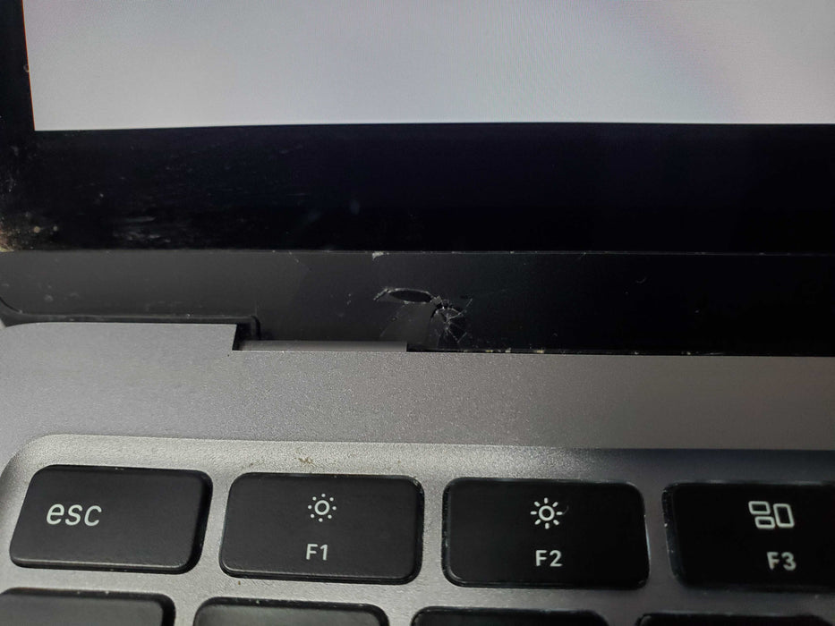 Apple MacBook Air M1 13.3" 2020 A2337 8GB DDR4 256GB SSD READ  Lap200