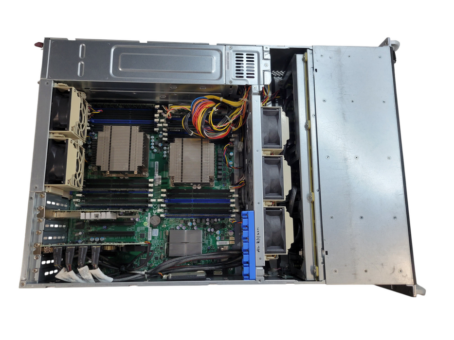 Supermicro X9DRi-LN4+X9DR3-LN4+ - 2x Xeon E5-2630 0 48GB DDR3 LSI-9260 16i %