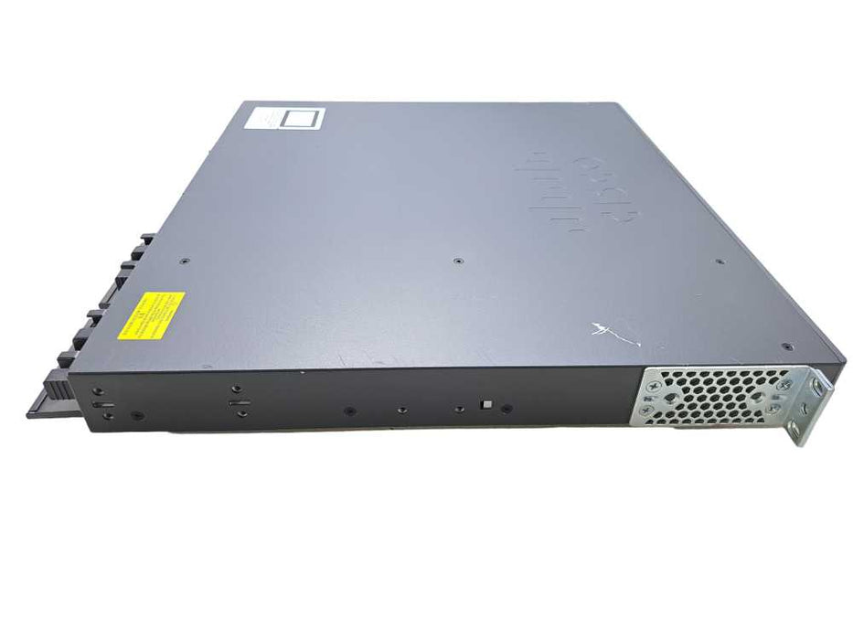 Cisco WS-C2960XR-24PD-I | 24-Port GigE PoE+ 370W Switch | 2x 10G SFP+ IP Lite