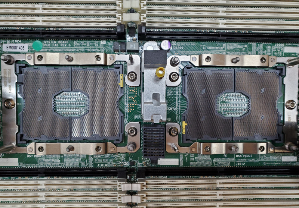 HPE ProLiant 460c Series Gen 10 Blade Server - Barebones + Heatsinks