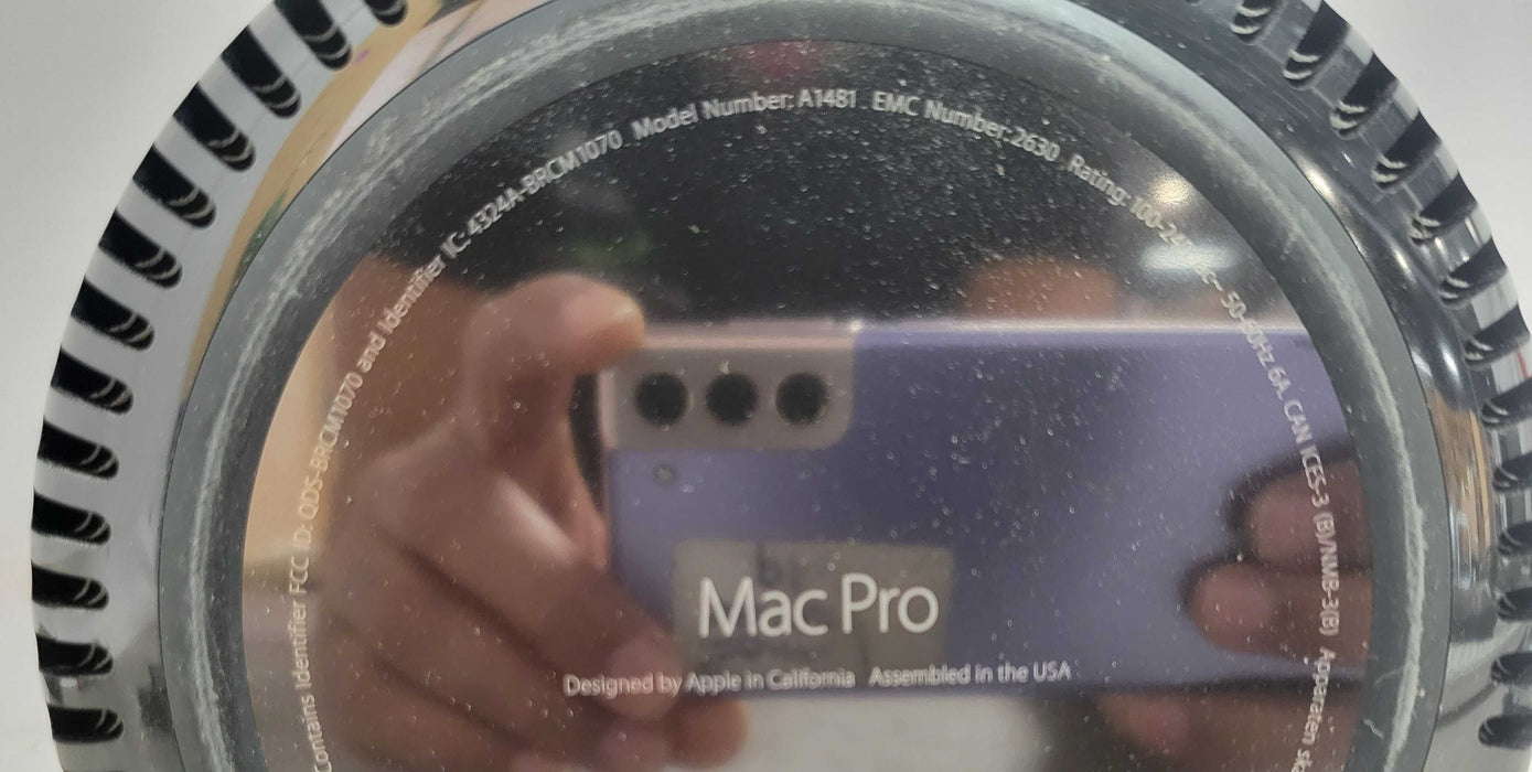 Apple Mac Pro Late 2013, Xeon E5-1650v2 3.5 GHz 6 Core, 16GB RAM, 128GB SSD _