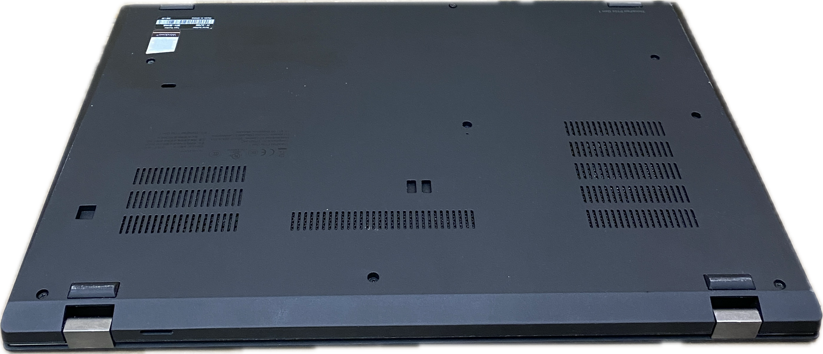 Lenovo ThinkPad P15s Gen 1 i7-10510U QUADRO P520 2GB GPU 16GB RAM 256GB SSD  Lap200