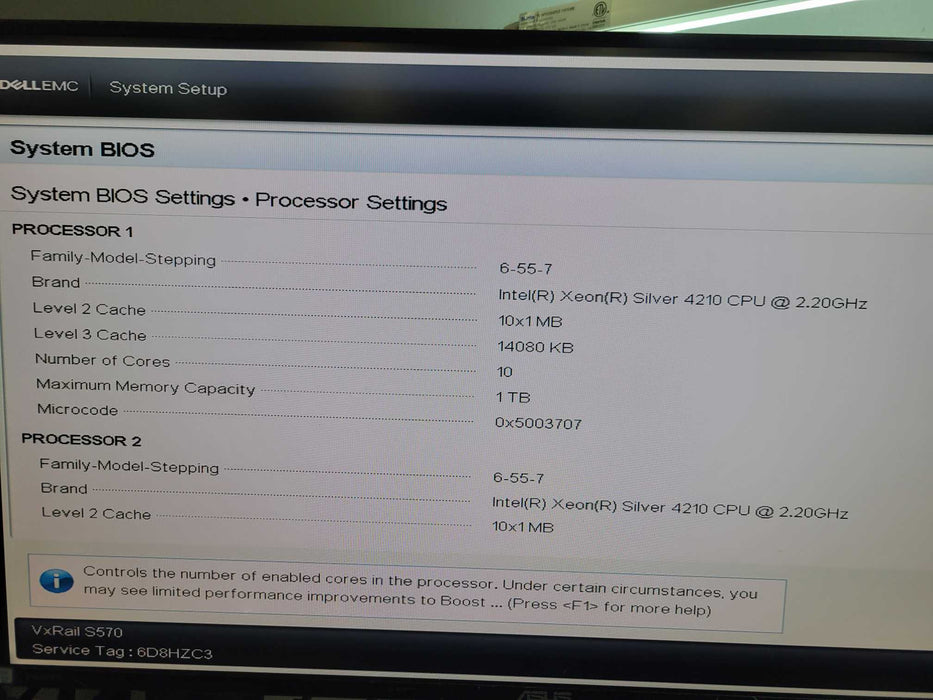 Dell VxRail S570 - 2x Xeon Silver 4210 64GB DDR4 HBA330 Mini 2x1100W PSU %