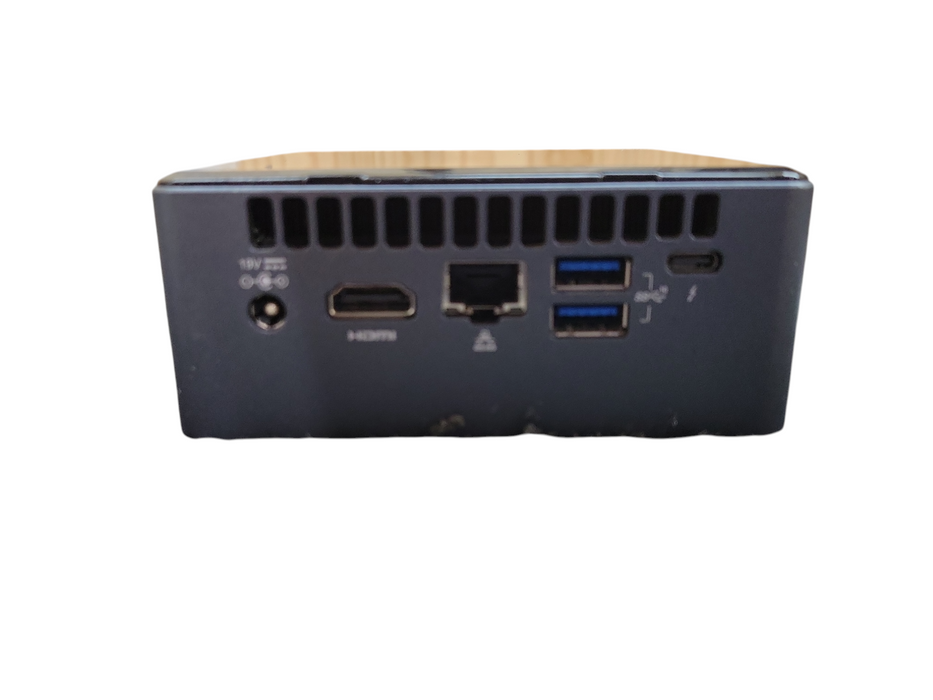Intil NUC NUC8BEB Mini PC i3-8109U|8gb DDR4 RAM|256gb !