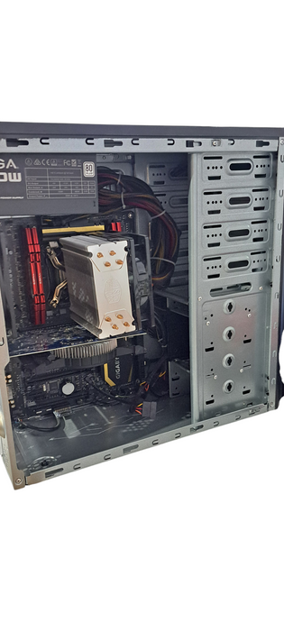 Custom PC i7-6700 CPU|32GB RAM|Radeon HD 6670| No HDD
