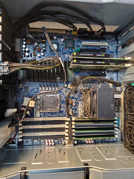 HP Z800 Workstation 1x XEON E5645 12GB RAM 2x NVAS295 NO HDD