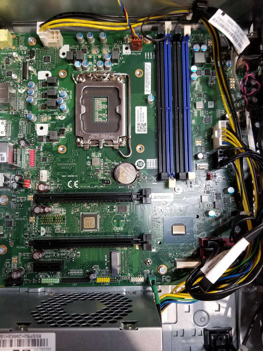 Lenovo ThinkCentre M80s Gen 3 SFF Barebones - NO CPU NO RAM NO HDD Q