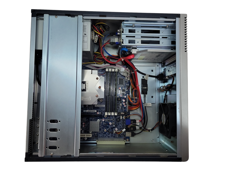 Allen Bradley 750R (6177R-MMSS8 C) - Non-Display Industrial PC  %