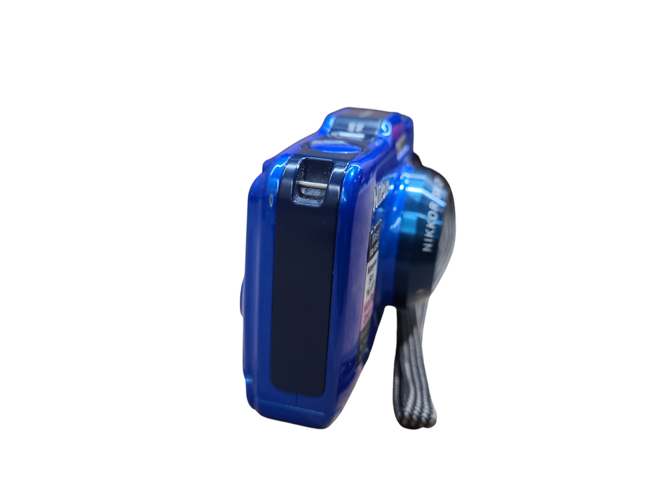 NIKON COOLPIX S31 Digital Camera Waterproof