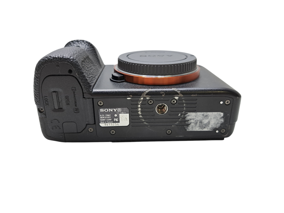 Sony Alpha a7R II 42.4MP Mirrorless UHD Digital Camera Body ILCE-7RM2 *READ )