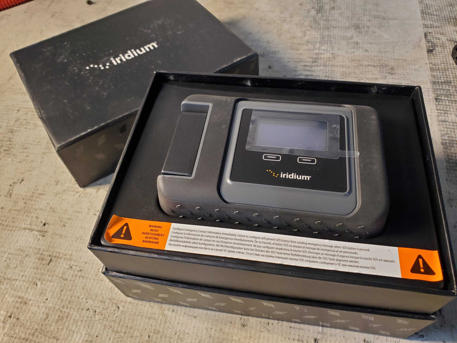 Iridium Go! Kit 9560 Like New Condition w/charger, No Battery