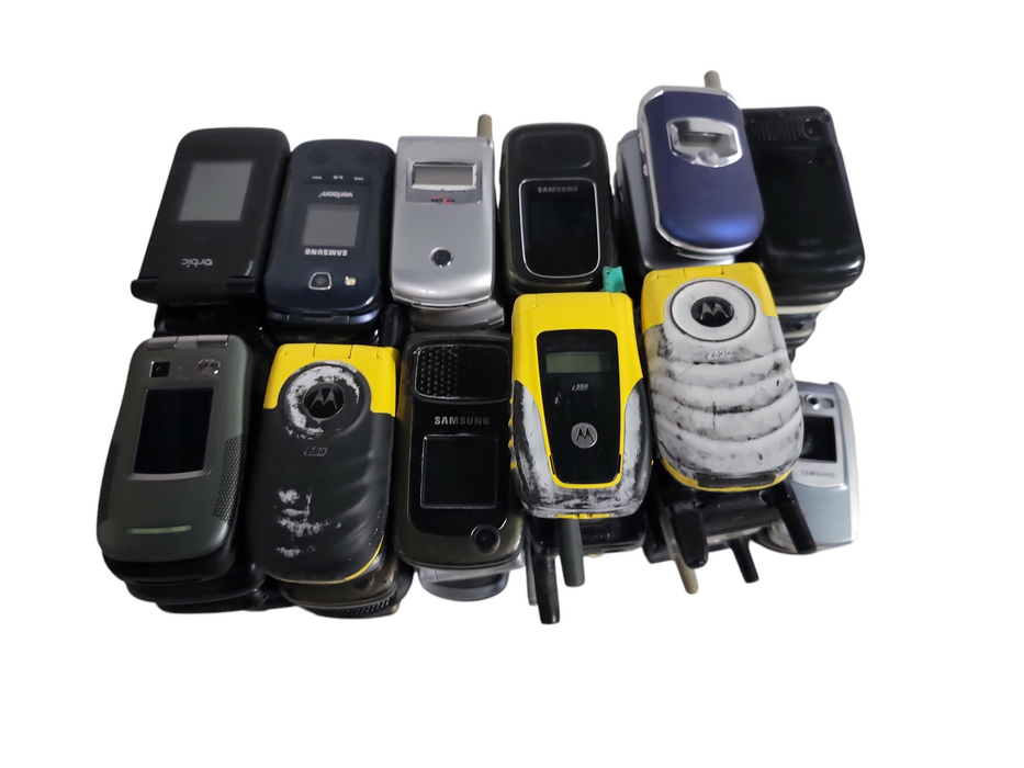 Lot of 57x Flip Phones [Untested] (