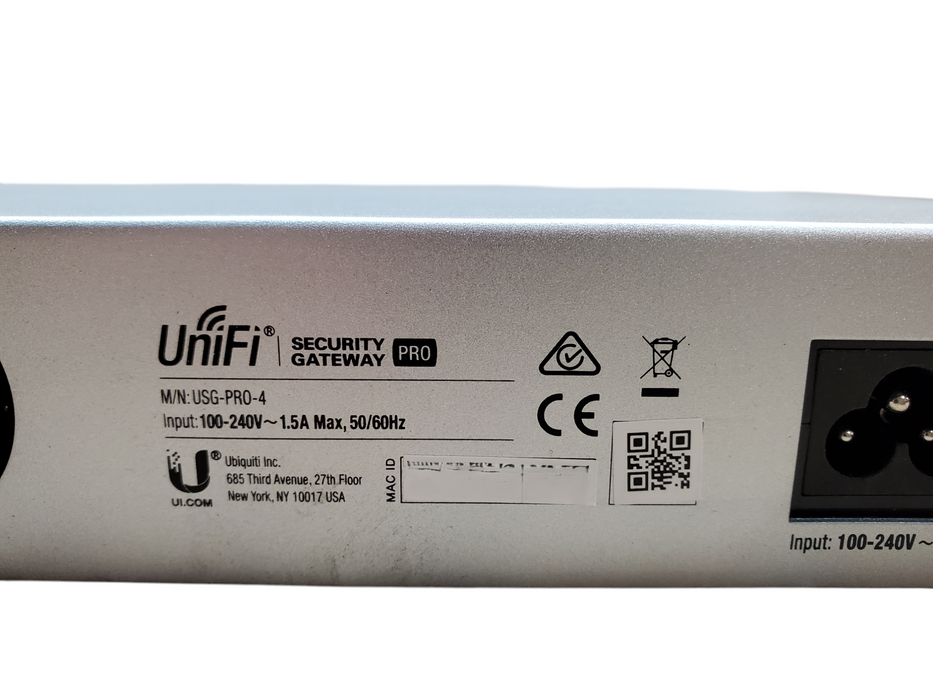 Ubiquity Networks UniFI USG-Pro-4 Security Gateway %