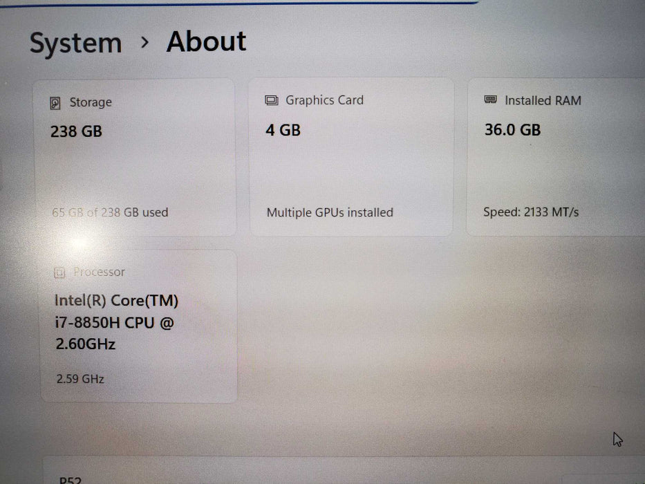 Lenovo ThinkPad P52 i7-8850H@2.6GHz QUADRO P2000 6GB GPU 36GB RAM 256GB SSD  Lap200