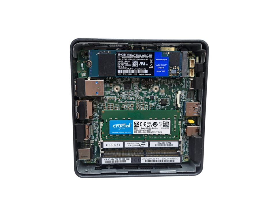 Intel NUC 10 NUC10i3FNK | Intel Core i3-10110U, 8GB DDR4, 250GB NVMe )