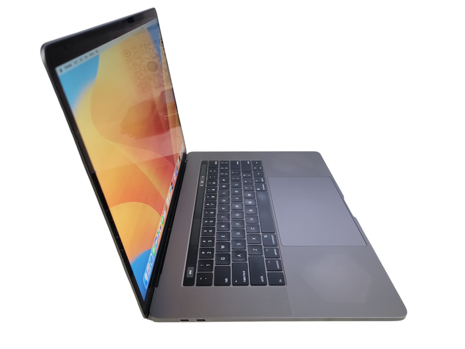 Apple Macbook Pro 2017 15" 4-Core i7-7920HQ @ 3.1GHz 16GB RAM 500GB SSD GPU (