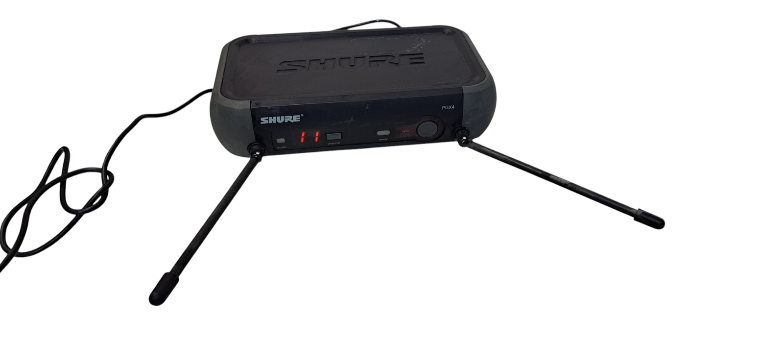 Shure PGX4 Wireless Receiver J6 572-590 MHz