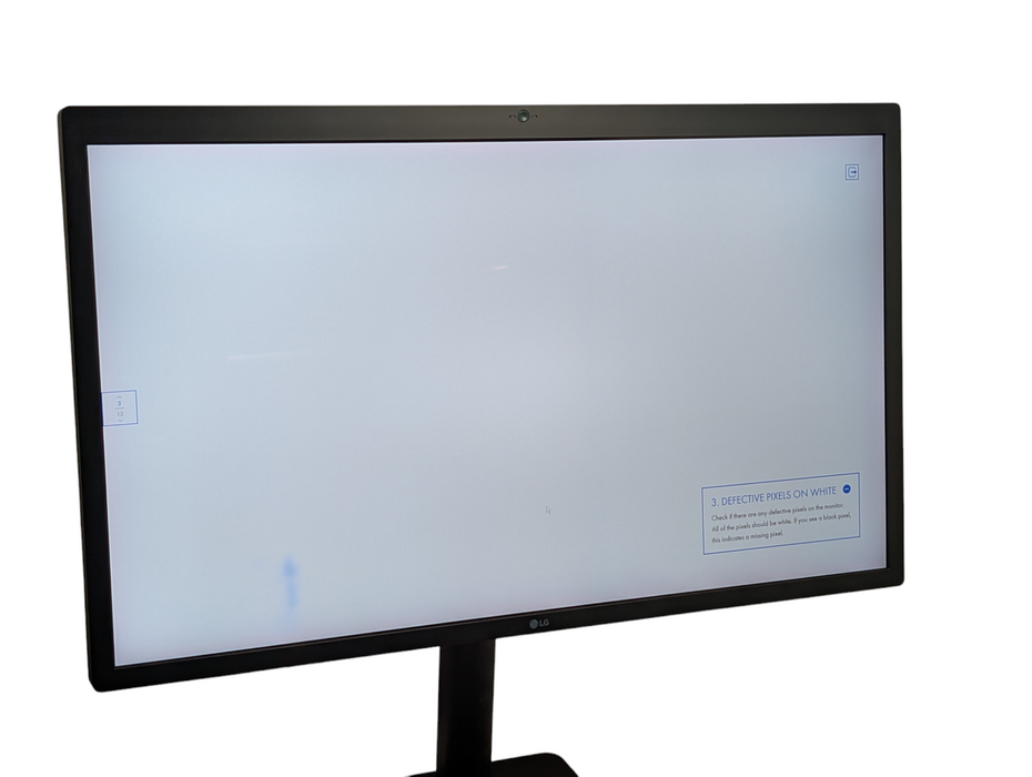 LG Ultrafine 27MD5KA 27 Inch 5K Thunderbolt USB-C Monitor *READ* )