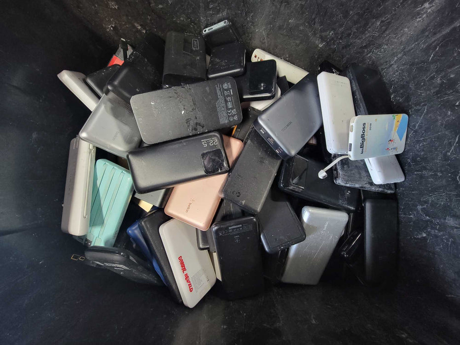 Lot of 147x Power Banks [Assorted Brands] (