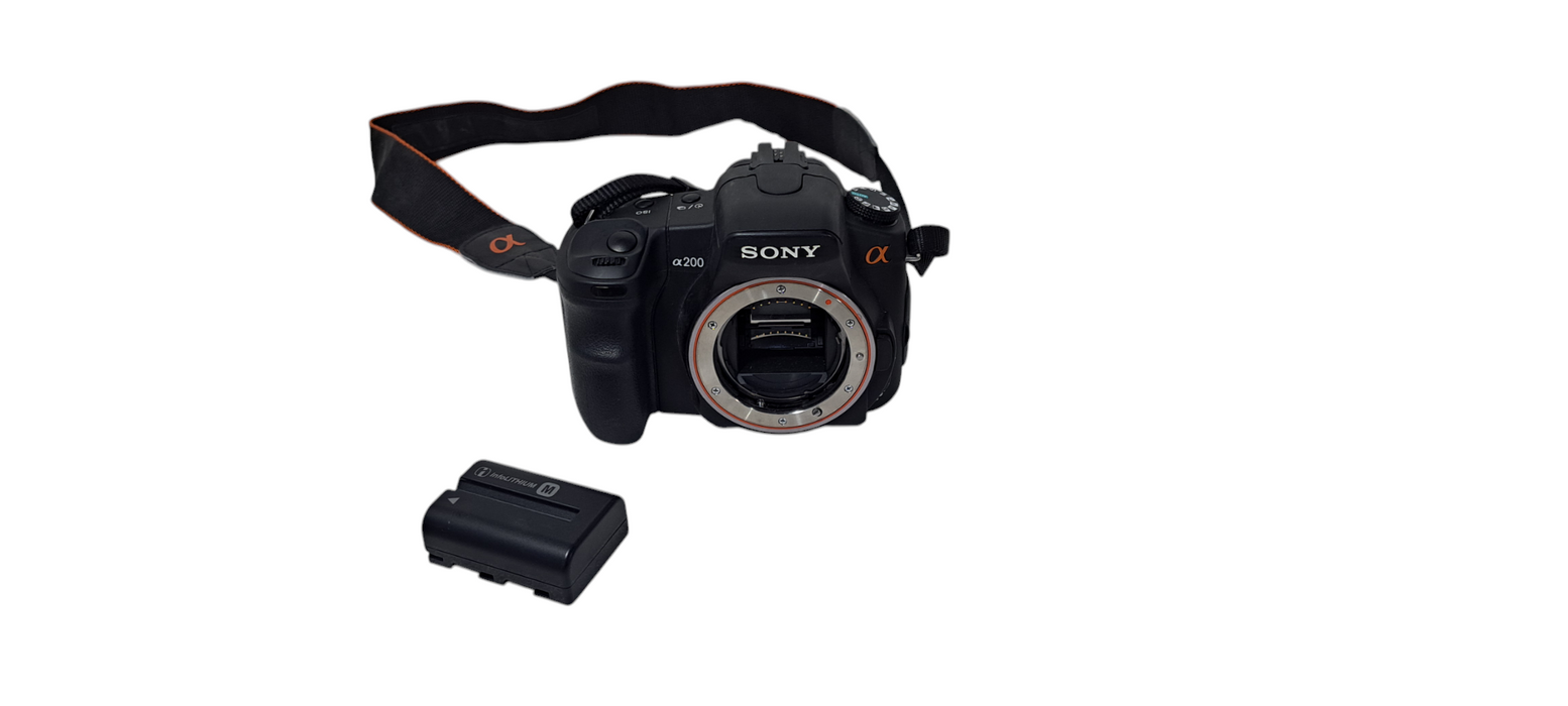 Sony Alpha DSLR A200 Camera | READ