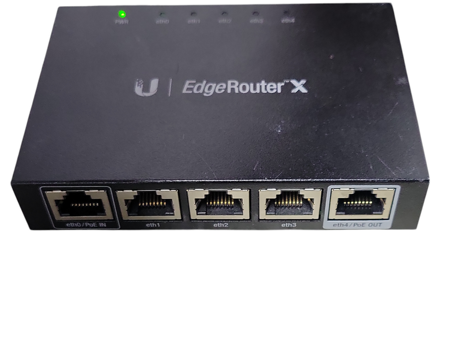 Ubiquiti Networks ER-X EdgeRouter X 5-Port Gigabit Wired Router Q_