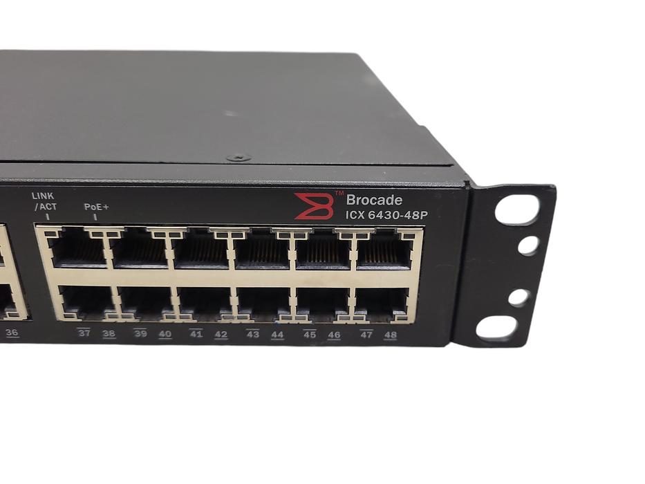 Brocade ICX 6430-48P ICX6430-48P 48x 1GbE RJ45 PoE + 4x 1GbE SFP Port 1U Sw !