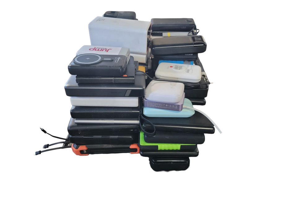 Lot of 100x Power Banks [Assorted Brands] (