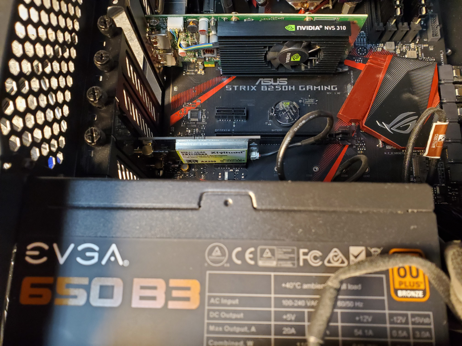 Custom PC | ASUS STRIX B250H GAMING, Core i7-7700, 32GB DDR4, 2TB HDD WITH WIFI
