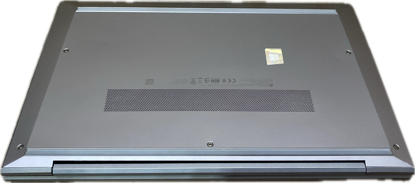 HP ZBook Firefly 14 G8 Core i5-1135G7@2.4GHz 16GB RAM 256GB SSD READ  Lap200