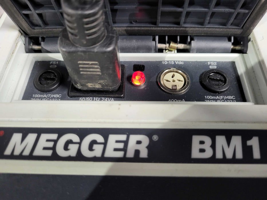 Megger BM11D high voltage insulation meter READ $
