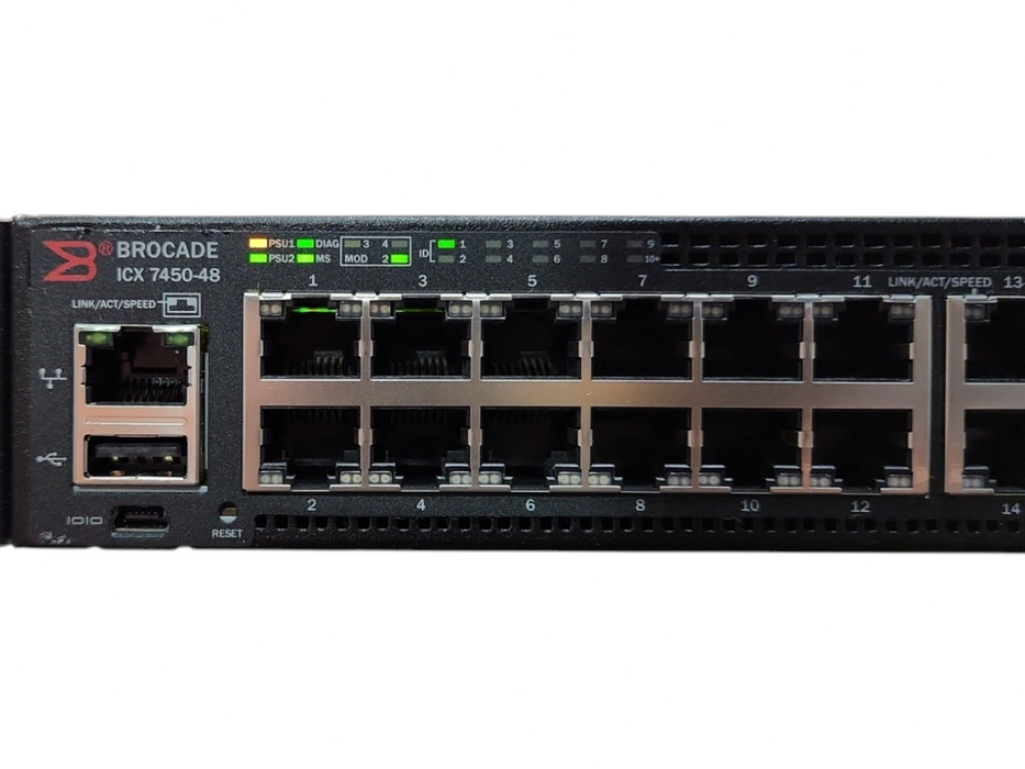 Brocade ICX 7450-48 | 48-Port Gigabit Switch w/ ICX7400-4X10GF SFP+ Module