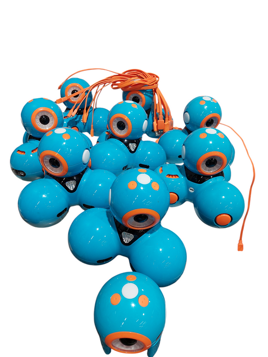 Bundle of 8 Wonder Workshop Dash Blue Coding Interactive Robot DA03  =