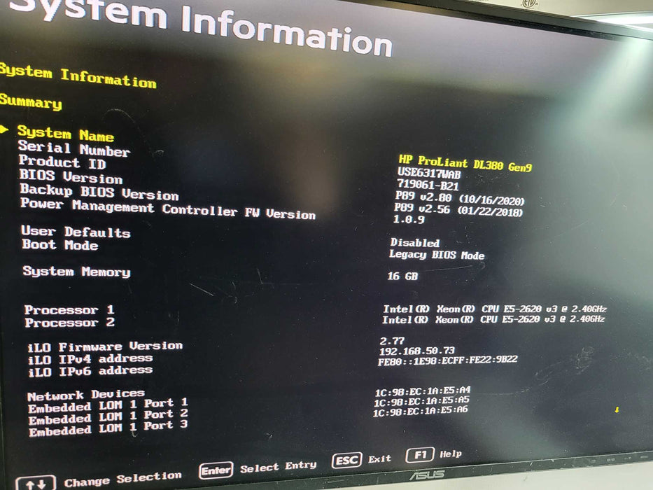 HP ProLiant DL380 Gen9 - 2x Xeon E5-2620 v3 16GB DDR4 P840 2x500W PSU %