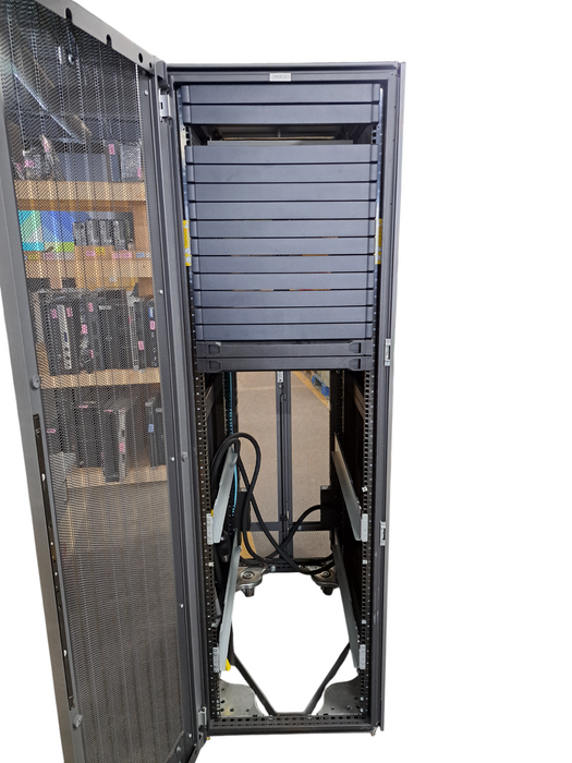 HP 42U Server Rack Cabinet Fully Enclosed w/ 2x PWR Bar | No Keys )