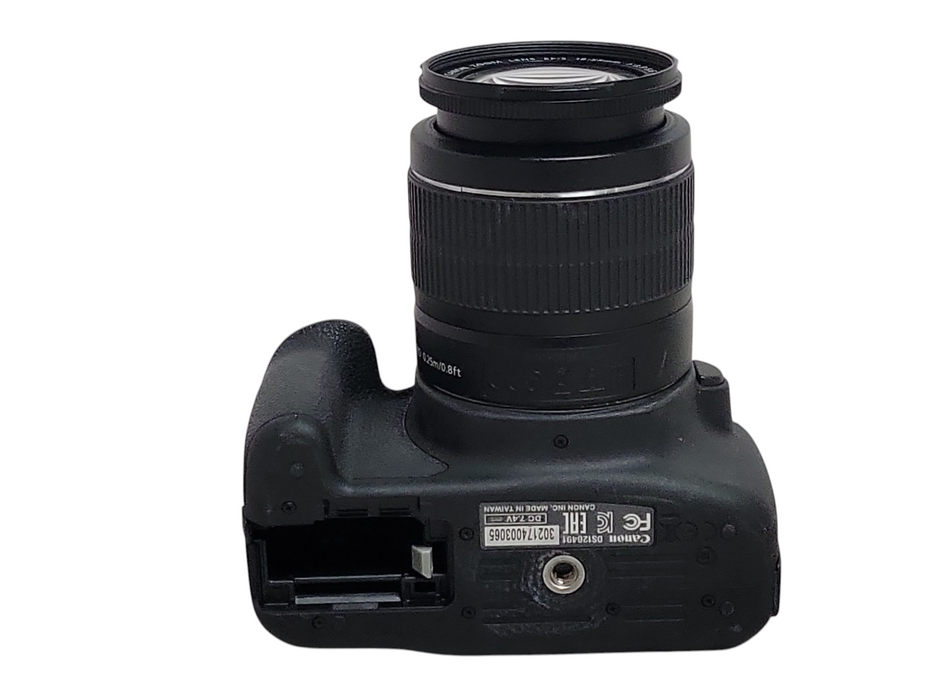 Canon EOS Rebel T5 DSLR Camera w/18-55mm Lens Only, READ _