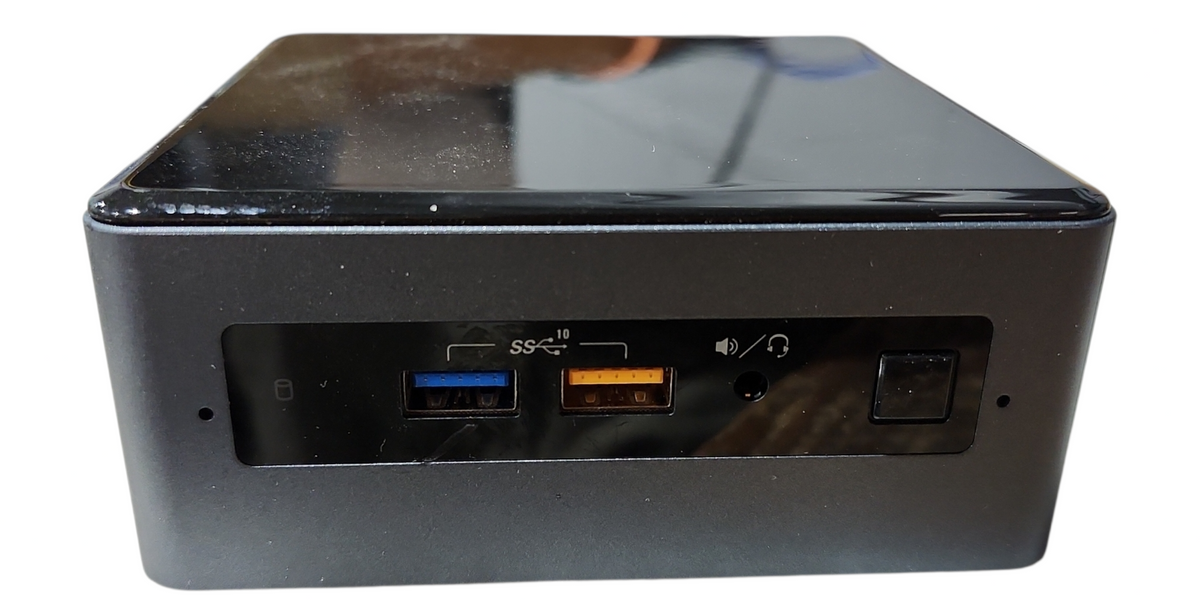 Intel NUC BOXNUC8i7BEH, i7-8559U 2.70GHz, 16GB DDR4, 256GB NVMe