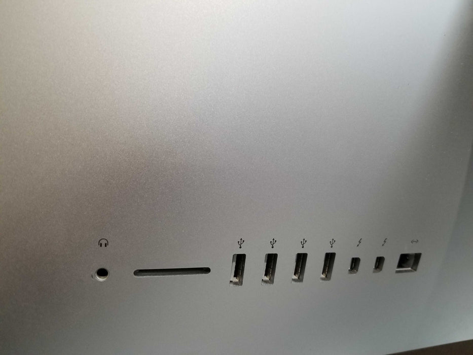 Apple iMac Retina 4K 2015 21.5", i7-5775R CPU 3.30GHz 16GB RAM 1TB Read