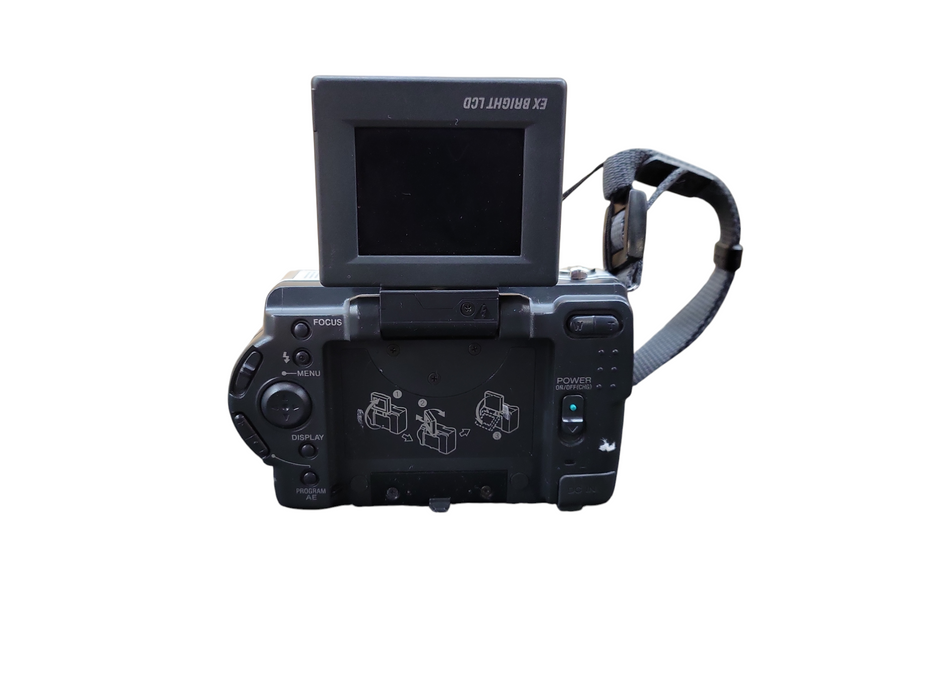 Sony Cyber-shot DSC-S30 1.3MP Digital Camera READ !